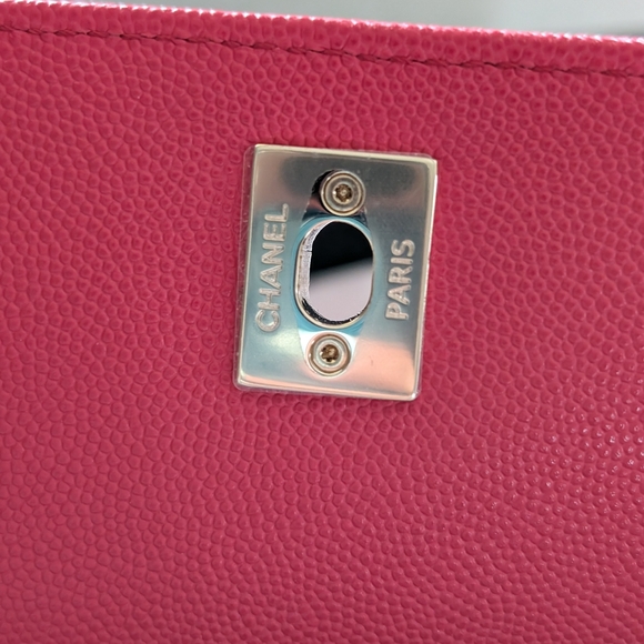 SOLD.$4000 direct Authentic Chanel business affinity red backpack, Caviar lea… - Picture 8 of 16